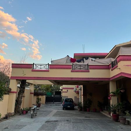 Casa Blanca Boutique Guest House Исламабад Екстериор снимка