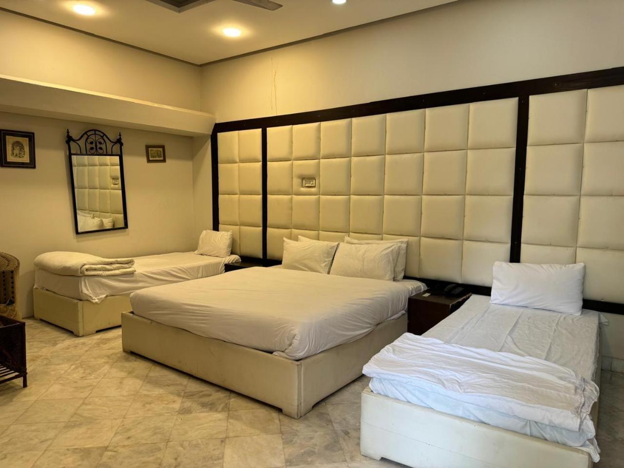 Casa Blanca Boutique Guest House Исламабад Екстериор снимка